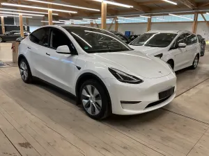 Tesla Model Y Long Range 2023
