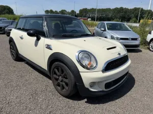 Mini 3 Doors Cooper S 1.6i 2011
