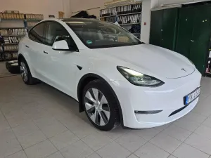 Tesla Model Y Long Range 2023