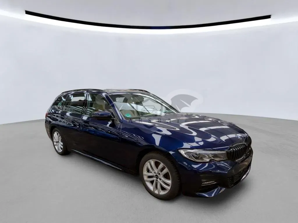 BMW 3 Series Touring 330e 2020