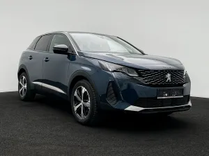 Peugeot 3008 1.2i Allure 2022