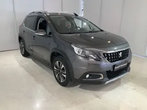 Peugeot 2008 1.2i 2019