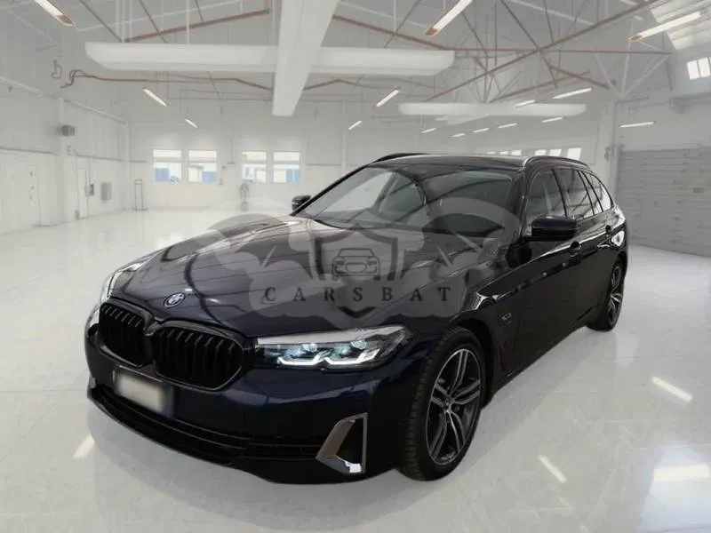 BMW 5 Series Touring 530e Luxury 2022