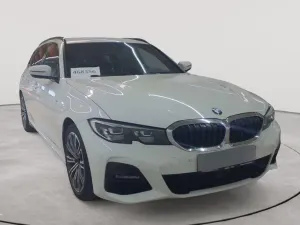 BMW 3 Series Touring 318i M Sport 2021