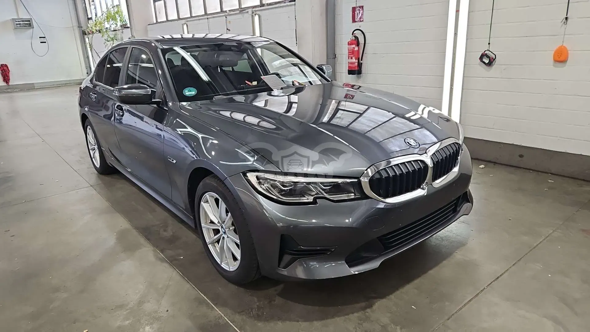 BMW 3 Series 320e Advantage 2022