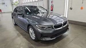BMW 3 Series 320e Advantage 2022