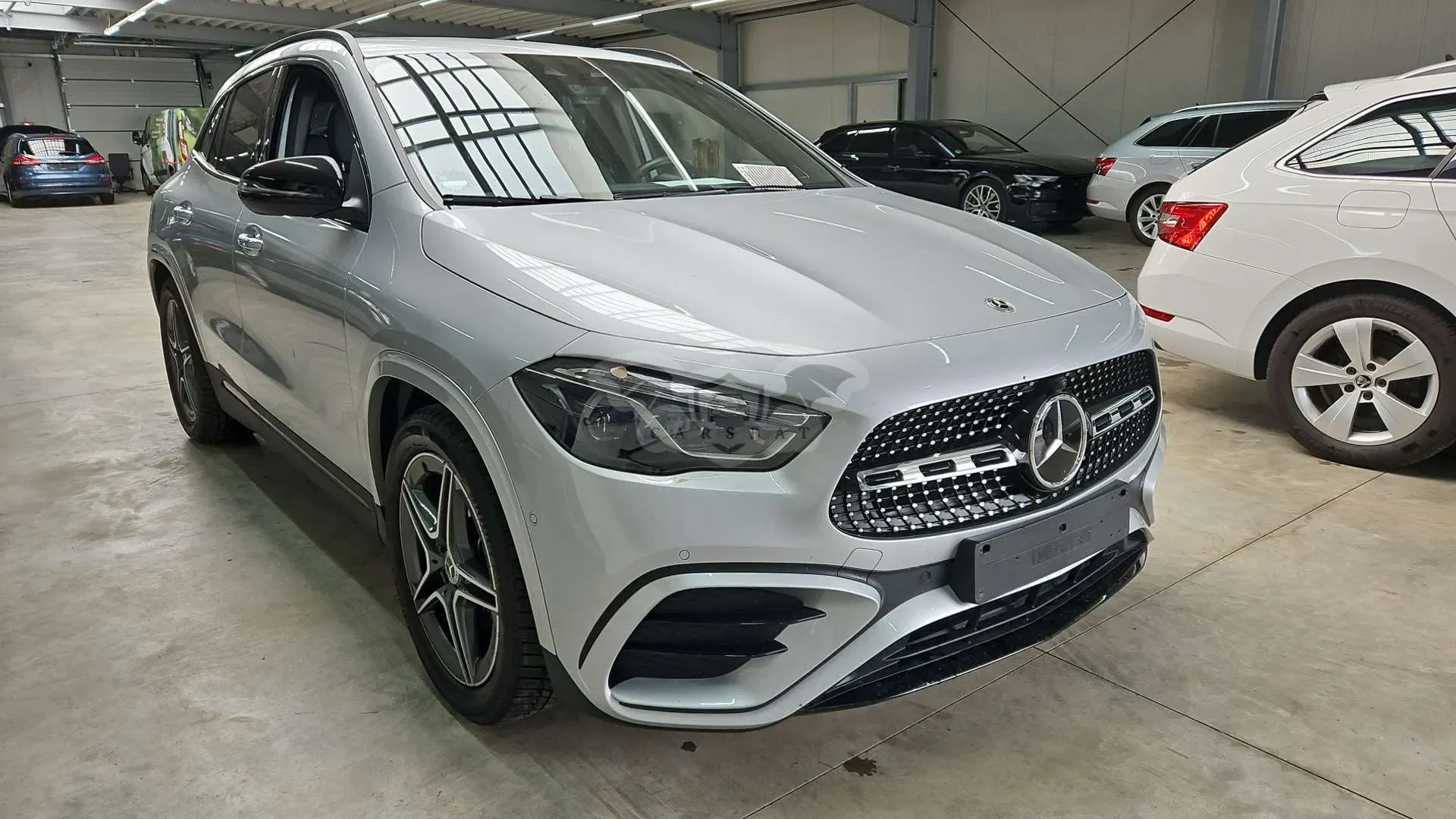 Mercedes-Benz GLA 180 AMG Line 2023