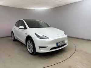 Tesla Model Y Standard Range 2023