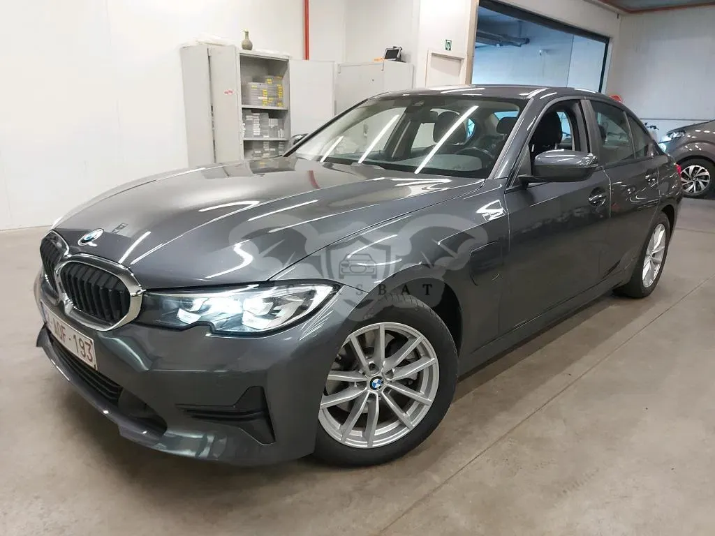 BMW 3 Series 320e Business 2021
