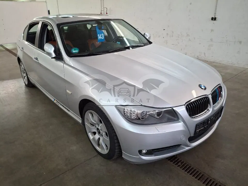 BMW 3 Series 325d 2010