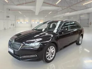 Skoda Superb Combi 2.0 TDI Style 2023