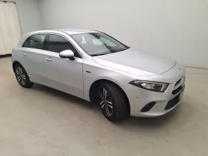 Mercedes-Benz A 250e Luxury Line 2021