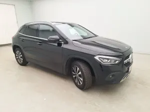 Mercedes-Benz GLA 180 2022