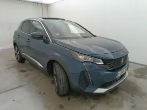 Peugeot 3008 1.2i 2021