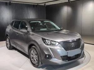 Peugeot 2008 1.2i Active 2020