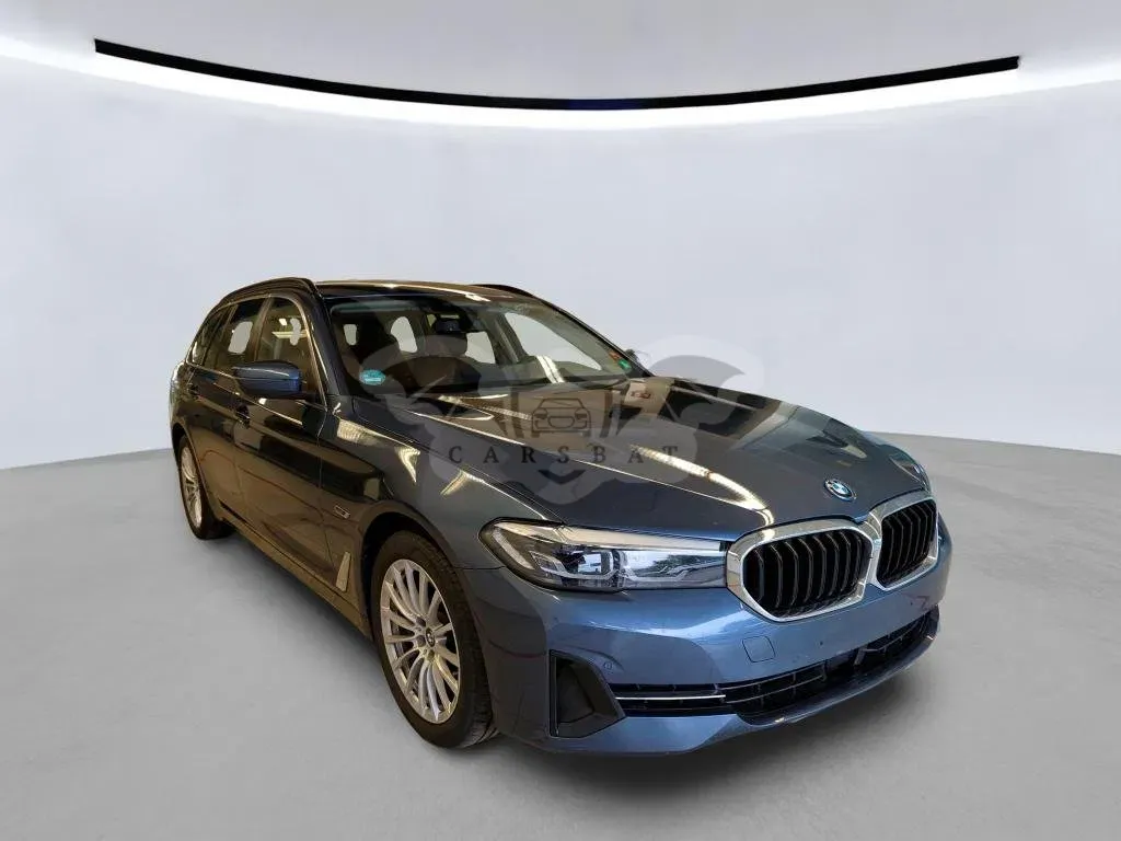 BMW 5 Series Touring 530e 2023