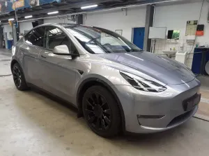 Tesla Model Y Long Range 2023