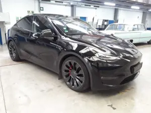 Tesla Model Y Performance 2023