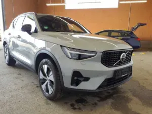 Volvo XC40 B3 Plus Dark 2024