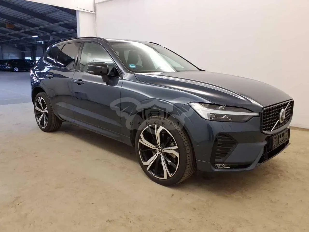 Volvo XC60 B4 Plus Dark 2024
