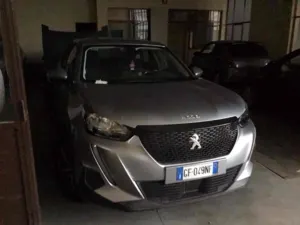 Peugeot 2008 1.5 Active 2021