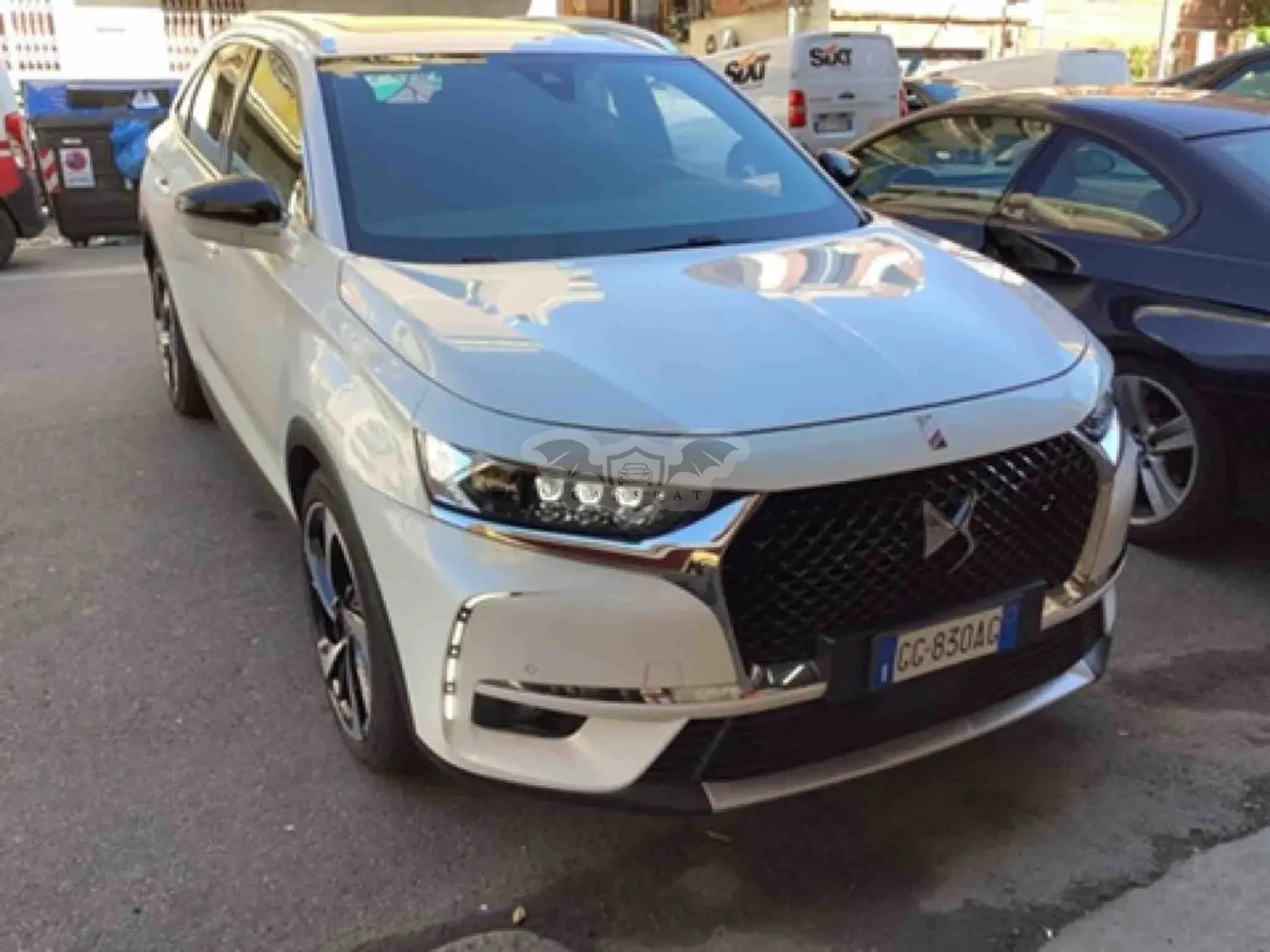 DS DS7 Crossback 1.6 E-TENSE Business 2021
