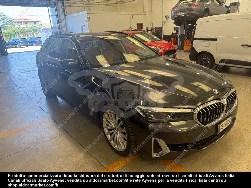 BMW 5 Series Touring 530d Luxury 2021