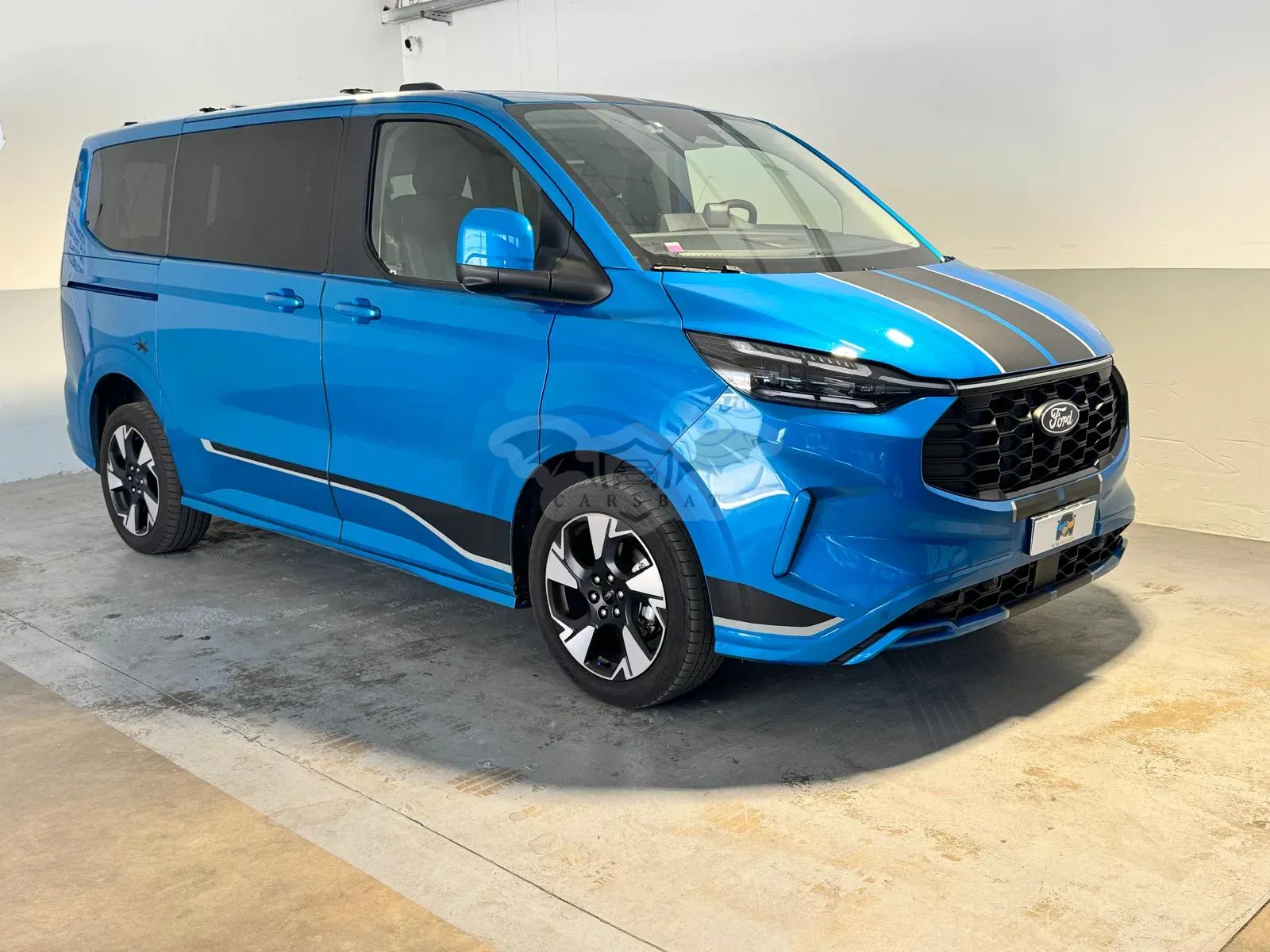 Ford Tourneo Custom L1H1 2.0 EcoBlue Titanium 2026