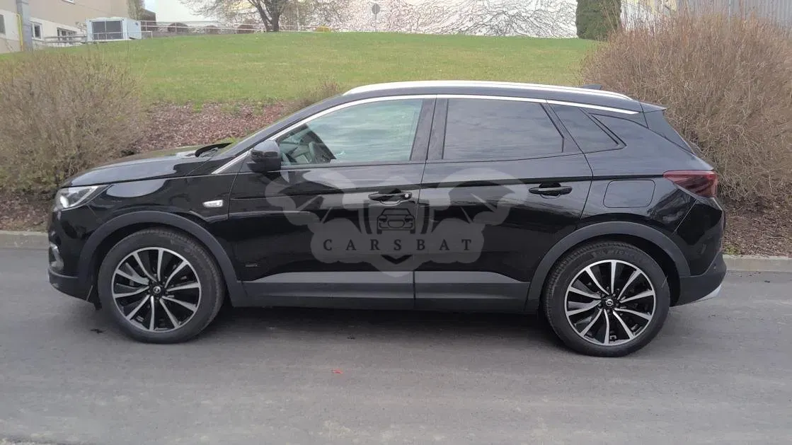 Opel Grandland 1.6 Ultimate 2021