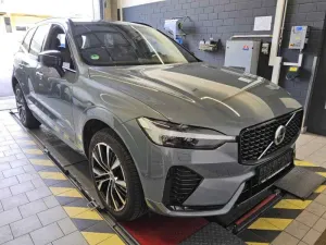 Volvo XC60 3.2 Plus Dark 2024
