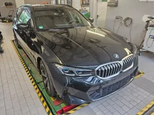 BMW 3 Series Touring 318i 2023