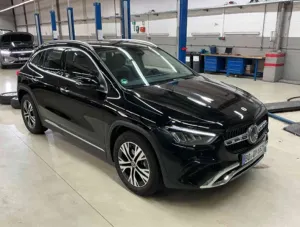 Mercedes-Benz GLA 200 progressive 2025