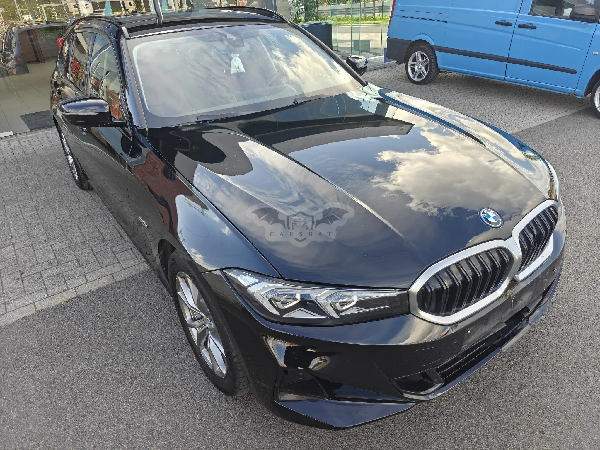 BMW 3 Series Touring 320e Business 2022