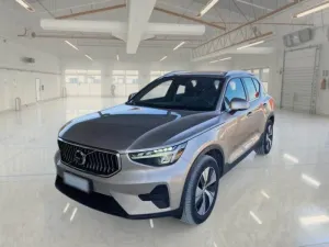 Volvo XC40 T5 Core 2023