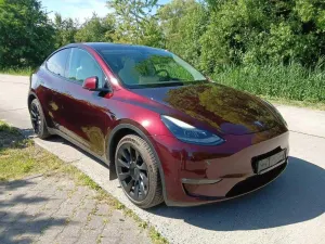 Tesla Model Y Long Range 2023