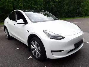 Tesla Model Y Long Range 2023