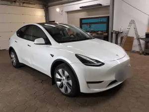 Tesla Model Y Long Range 2023
