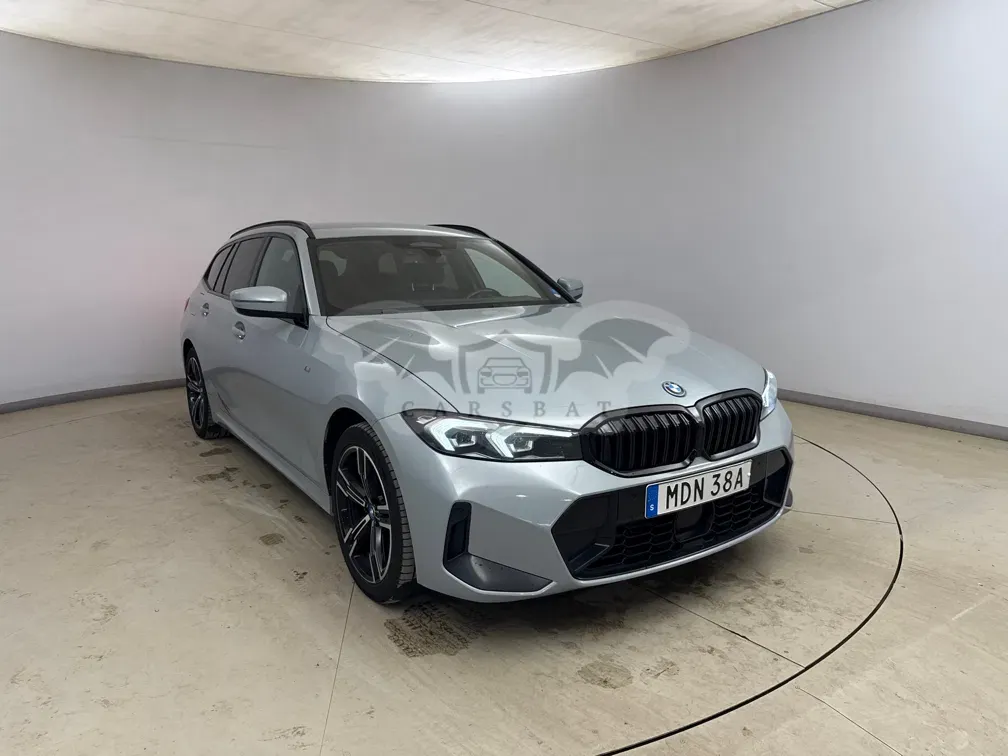 BMW 3 Series Touring 330e 2023