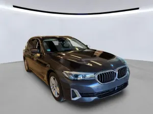 BMW 5 Series Touring 530i 2021