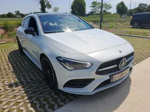 Mercedes-Benz CLA Shooting Brake 200 AMG Line 2022