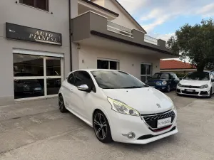 Peugeot 208 1.6 THP GTI 2013