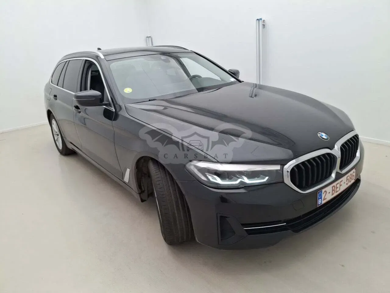 BMW 5 Series Touring 520 2021
