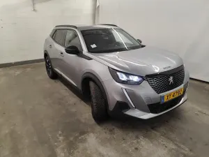 Peugeot 2008 1.2i Allure 2022