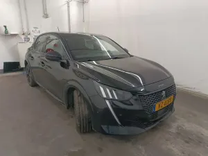 Peugeot 208 1.2i GT 2022