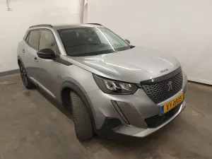 Peugeot 2008 1.2i Allure 2022