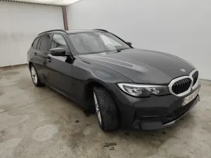 BMW 3 Series Touring 320e 2021