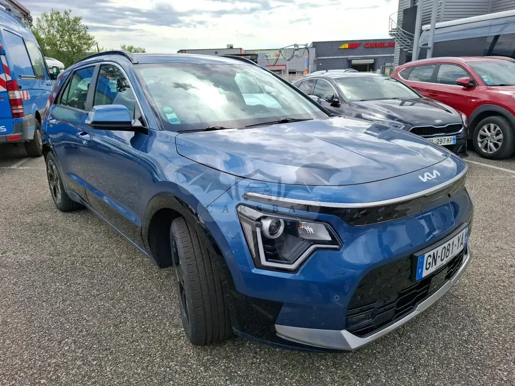 Kia Niro 65 kWh Active Business 2023