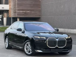 BMW 7 Series 740 2024
