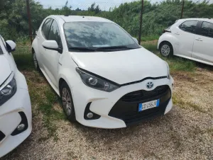 Toyota Yaris 1.5h Business 2020