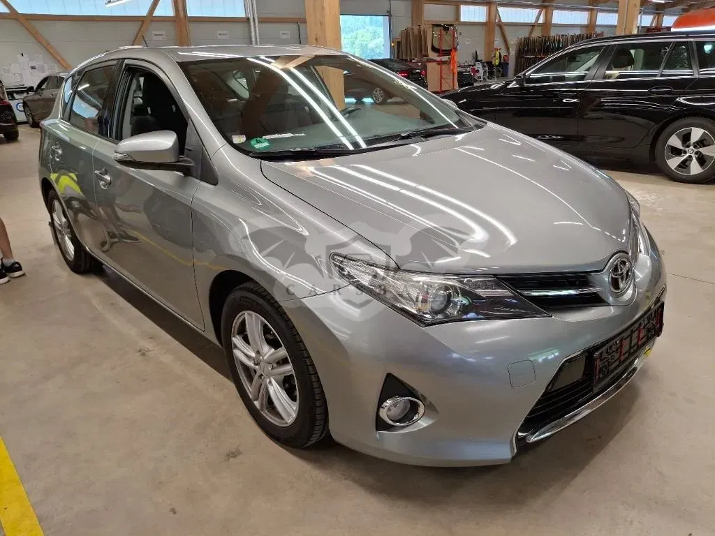 Toyota Auris Life Life 2014